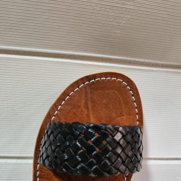 Handmade Moroccan Black Leather Sandals – Woven Double Strap Slides – Women’s Flat Summer Slippers – Boho Artisan Footwear – Open Toe Shoes
