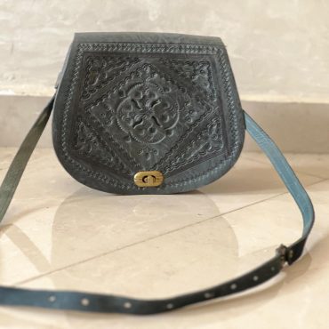 Handmade Moroccan Leather Crossbody Bag – Tooled Floral Carving Saddle Purse – Boho Vintage Shoulder Bag – Artisan Cowhide Leather Handbag